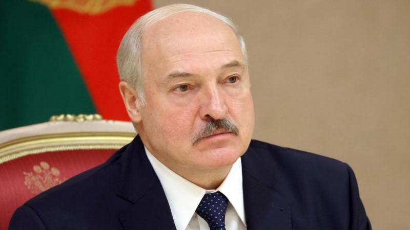 Лукашенко: современные образцы составляют 45% вооружения армии Белоруссии