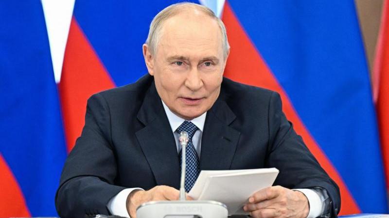Путин призвал бизнес выступать прямым заказчиком прорывных технологий