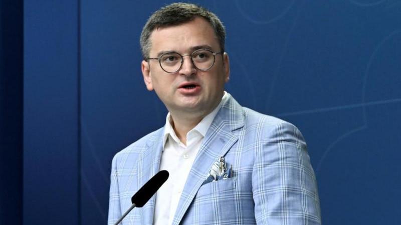 Кулеба: Евросоюз "выстрелил себе в ногу", выделив Украине €90 млрд