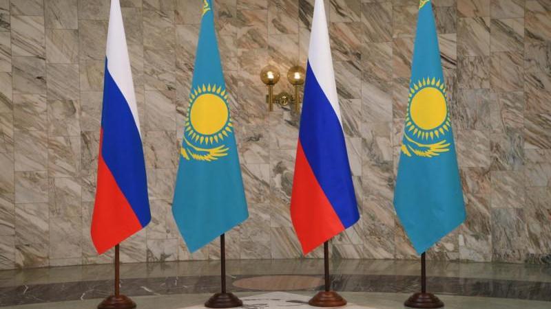 Политолог Ежов: Украина тянет время