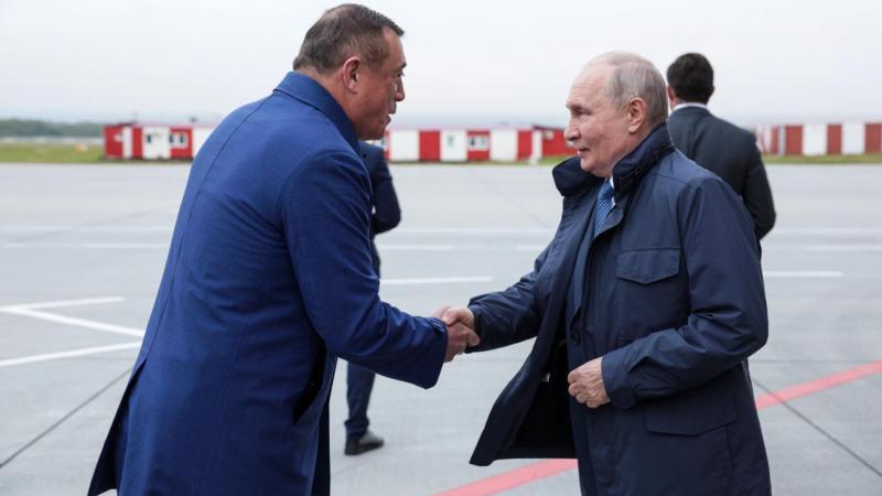 Путин впервые за 13 лет прибыл в Сахалинскую область