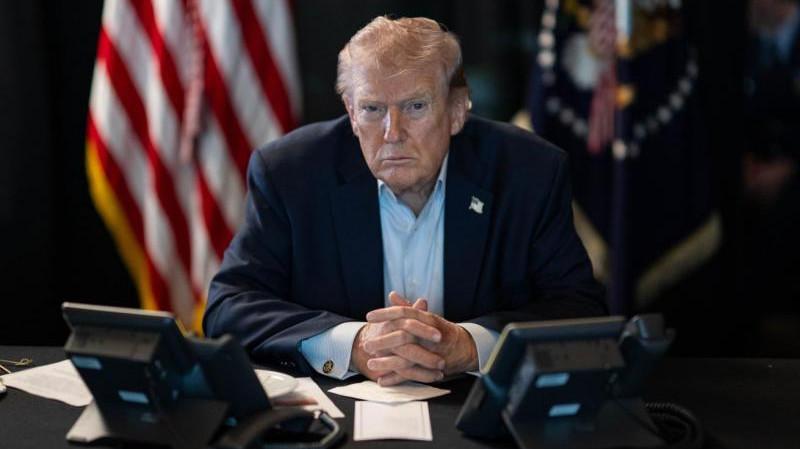 Трамп заявил, что хотел бы баллотироваться на третий президентский срок