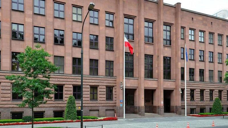 IBRiS: большинство поляков поддержали депортацию украинских мужчин призывного возраста