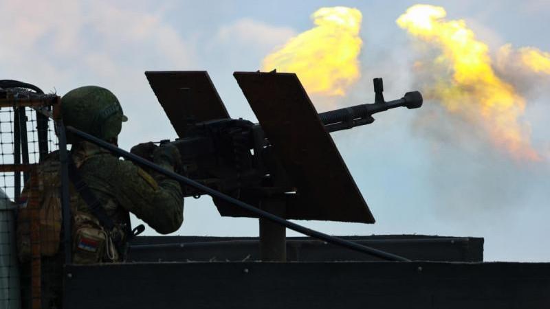 Российские средства ПВО за сутки нейтрализовали снаряд HIMARS и 390 дронов ВСУ