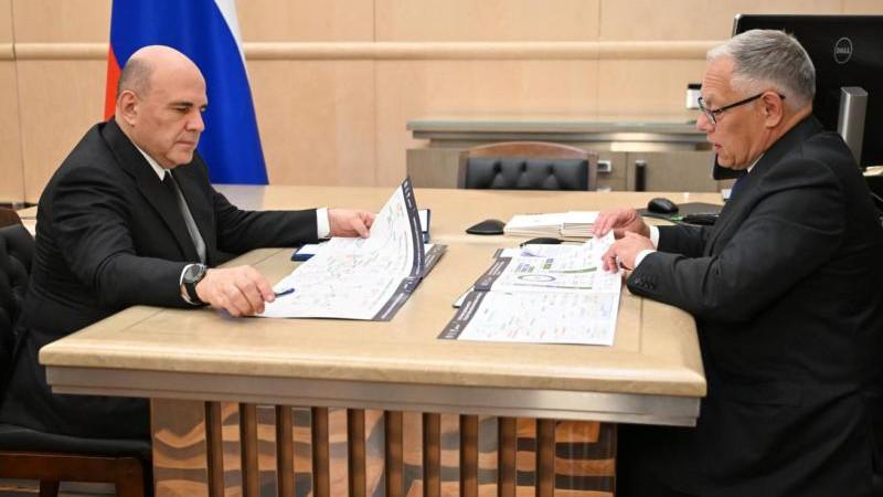 Мишустин призвал ускорить темпы строительства трасс в новых регионах РФ