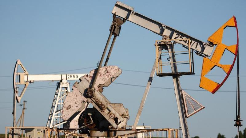 Цена нефти Brent впервые с 12 июня поднялась выше $87