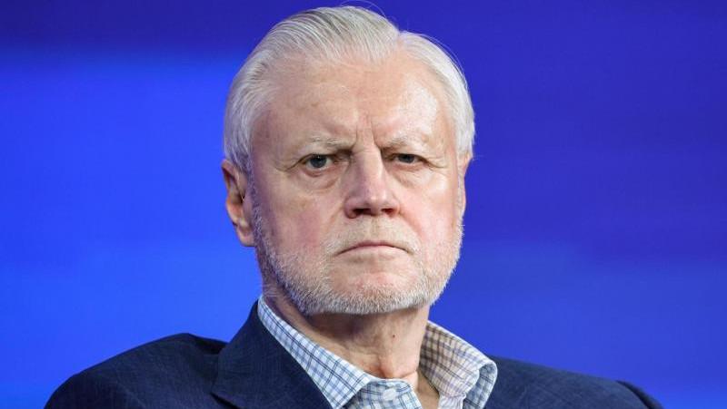 Миронов предложил размещать остановки непосредственно у поликлиник и школ