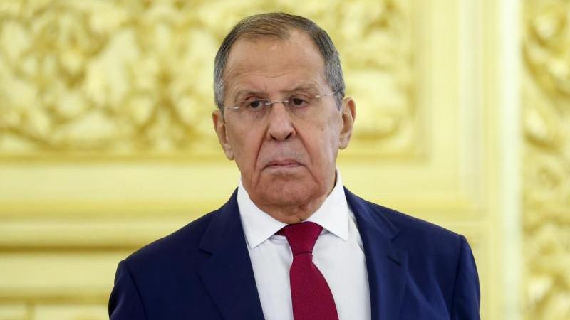 Лавров: Япония намерена обеспечивать свои интересы путем милитаризации
