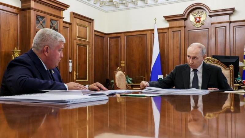 Новгородским семьям выплатят 1 млн за четвертого ребенка