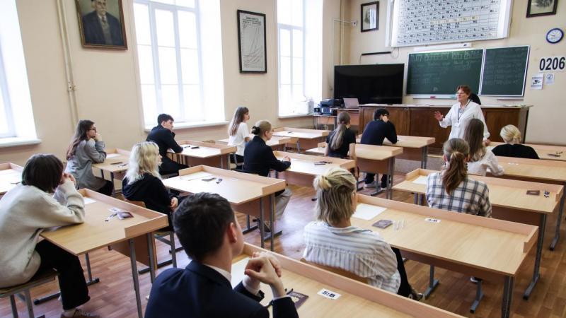 Эксперт: слово "ок" нельзя употреблять в сочинениях ЕГЭ