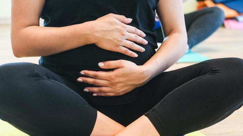 В России предложили увеличить пособия оказавшимся без работы беременным