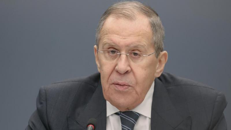 Лавров уверен, что на Украине дойдет до мобилизации женщин