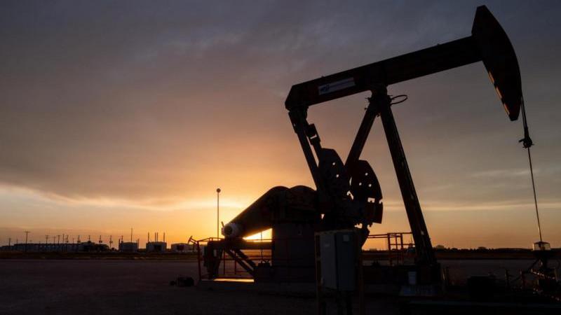 Стоимость нефти Brent на ICE впервые с 3 марта опустилась ниже $79