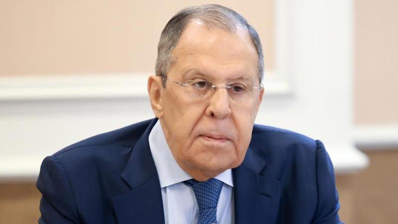 Лавров: Россия и Китай планируют строительство новых пунктов пропуска на границе