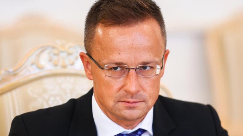 Власти Венгрии инициировали расследование связей Сийярто с Россией