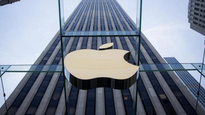 Apple обошла Nvidia и стала самой крупной по капитализации компанией в мире