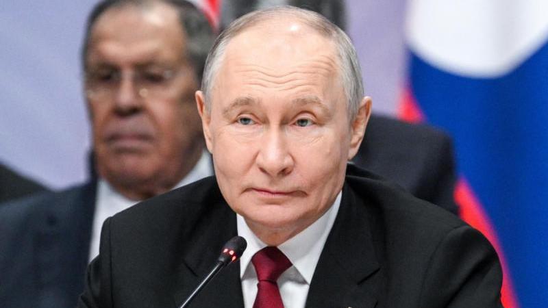 Путин: саммит Россия - АСЕАН прошел в дружеской атмосфере