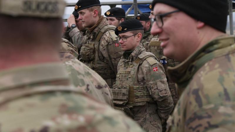В Гренландию впервые направили датских призывников
