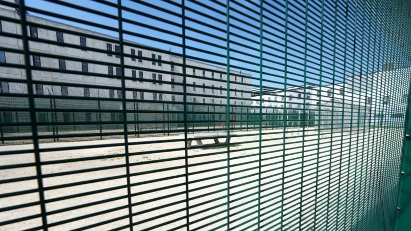 В Эстонию доставили первых заключенных из Швеции