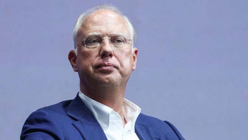 Дмитриев назвал быстрой капитуляцию стран ЕС перед США