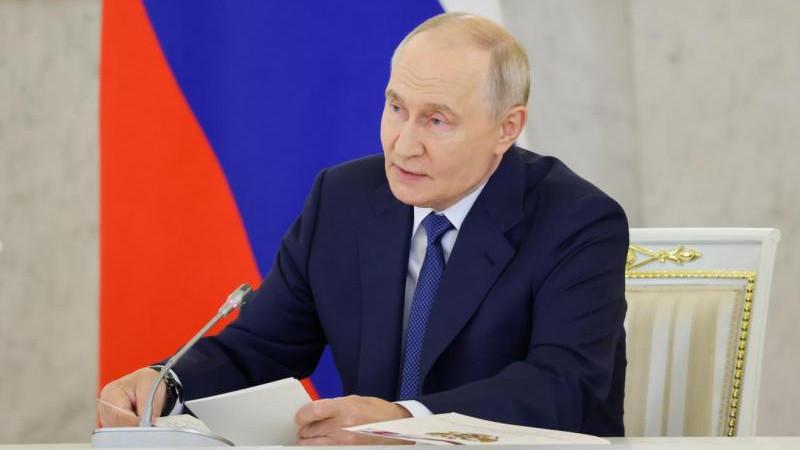 Путин отметил важность инвестиций в ориентированные на внутренний спрос проекты