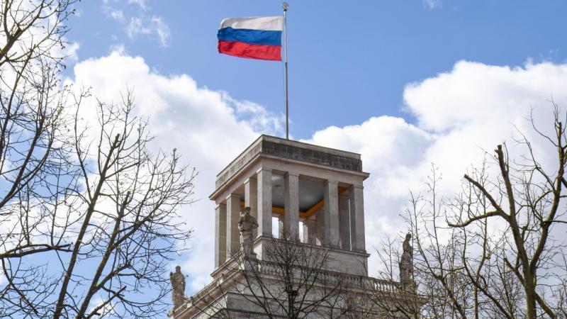 Посольство РФ просит прокуратуру ФРГ проверить слова журналиста FAZ о русских