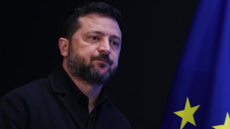 Зеленский назвал срок подготовки выборов на Украине