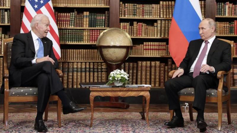 Лавров сообщил, как Байден делился с Путиным мнением о пути США и России