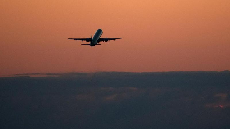 Росавиация отменила ограничения на полеты в ОАЭ и над Ираном