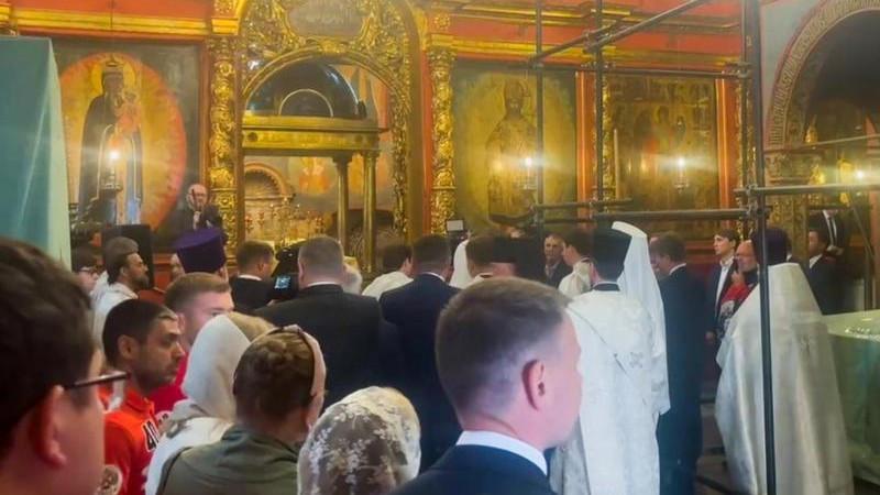 Путин присутствовал на молебне в Архангельском соборе