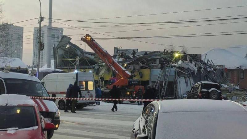 Скончался один из пострадавших при обрушении ТЦ в Новосибирске