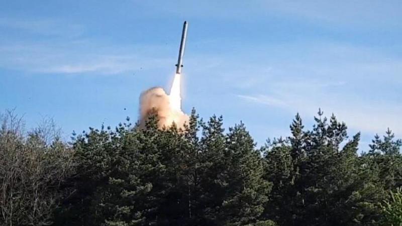 ВС РФ совершили массированный и девять групповых ударов по объектам на Украине