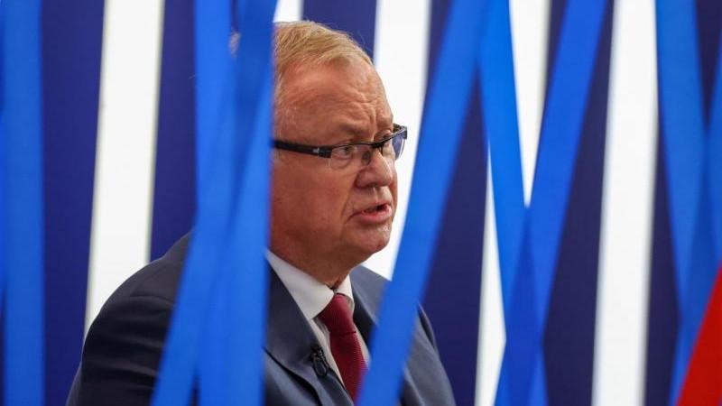 Президент удостоил Костина звания Героя Труда России