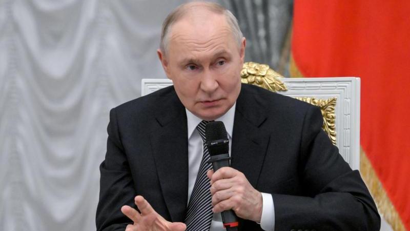 ВЦИОМ: уровень доверия российских граждан Путину составляет почти 74%