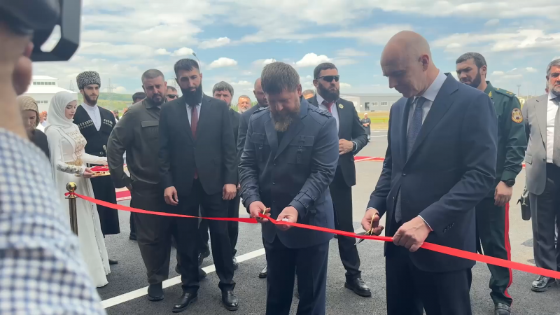 В Грозном открыли первый завод по производству стекломатериалов