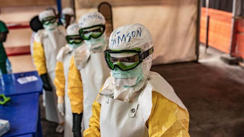 В ДР Конго число заболевших Эболой составило более 1 тыс.