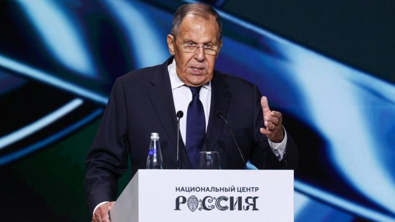 Лавров: Киев лжет, выдавая солдат ВСУ за якобы погибших гражданских в Буче