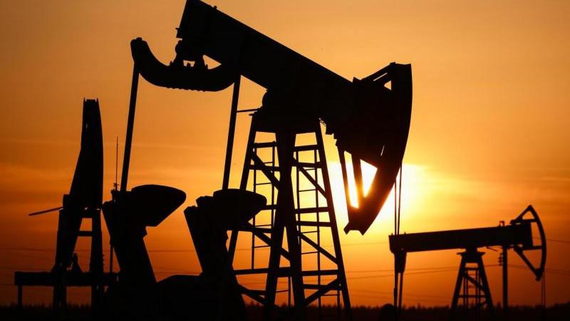 Стоимость нефти Brent впервые с 8 сентября опускалась ниже $98