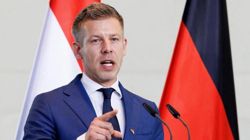 Мадьяр считает, что зарплата глав госкомпаний не должна превышать жалованье премьера