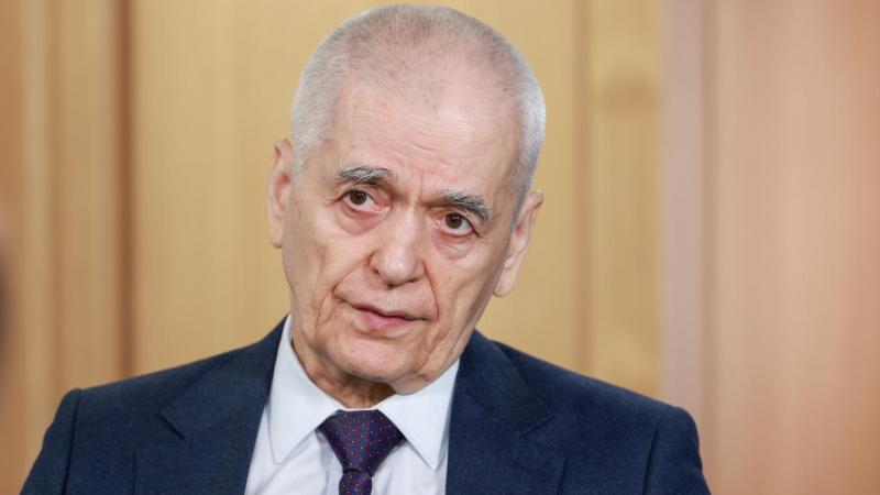 Онищенко назвал ключевую причину заражения человека вирусом Шамонда
