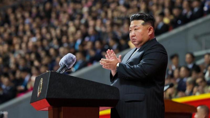 Ким Чен Ын: КНДР будет воспринимать Южную Корею как самое враждебное государство