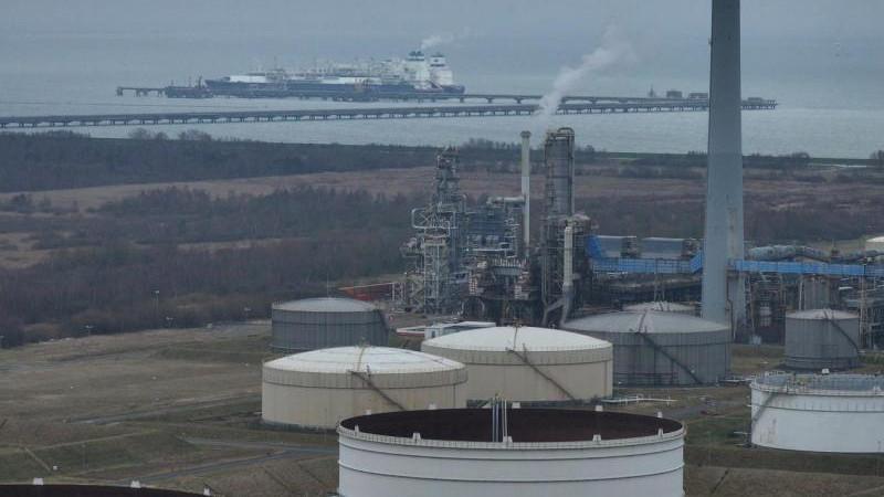 Арагчи: Ормузский пролив доступен для не участвующих в войне с Ираном стран