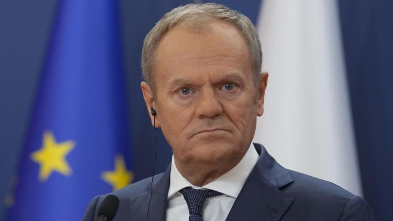 Туск заявил о намерении сказать "пару крепких слов" на конференции в Гданьске