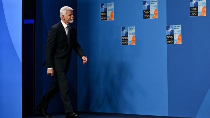 ČTK: президент Чехии нацелен принять участие в саммите НАТО