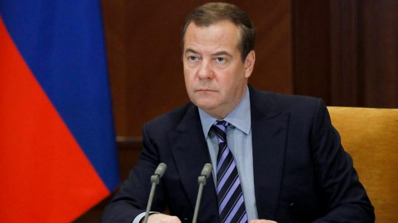 Медведев: Армения никогда не войдет в ЕС, но отношения с РФ испортит