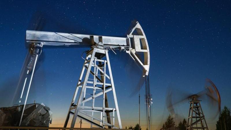 Цена нефти Brent на ICE впервые с 11 мая опустилась ниже $97