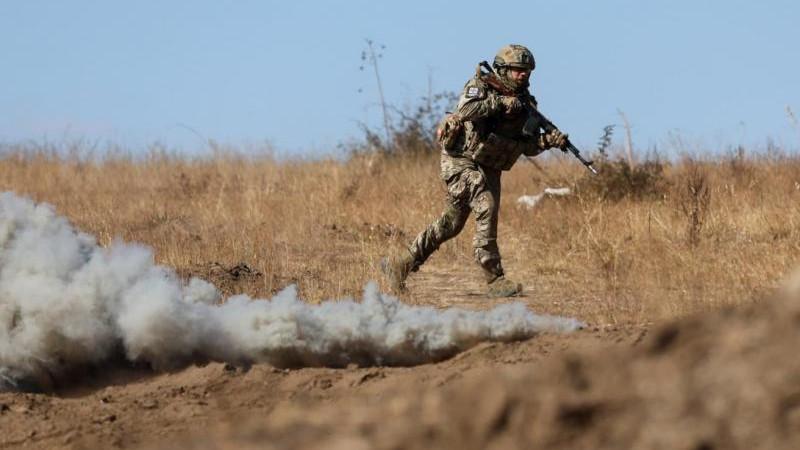 Суточные потери ВСУ в зоне спецоперации составили около 1 075 военных