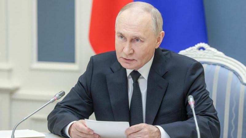 ВЦИОМ: уровень доверия российских граждан Путину составляет почти 77%