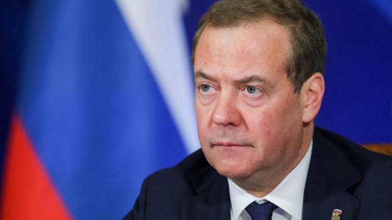 Медведев оценил введение тысяч санкций против России