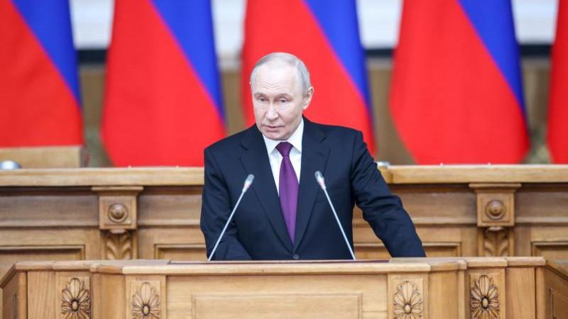 Президент РФ напомнил парламентариям слова Солженицына о власти как бремени